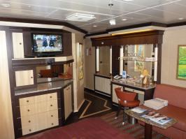 Tv, Bar and Couch