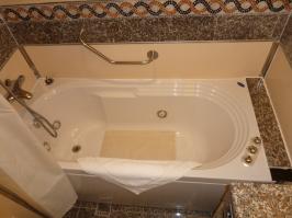 whirlpool tub