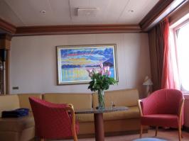 Couch & Table