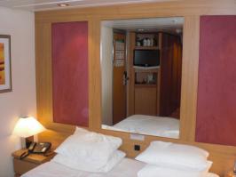 9075 Bed
