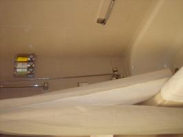 Bathroom (bath)
