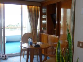 wet bar and table