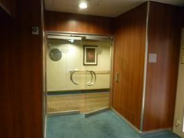 Royal Caribbean Oasis of the Seas - Loft Suites Private Entrance