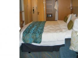Bed closet safe bathrobe